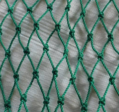Polyester multifilament fishing net